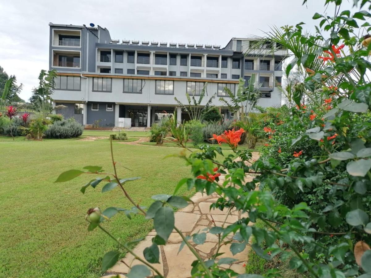 The Willis Hotel, Bomet Exterior foto