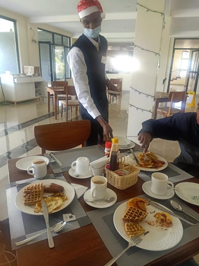 The Willis Hotel, Bomet Exterior foto