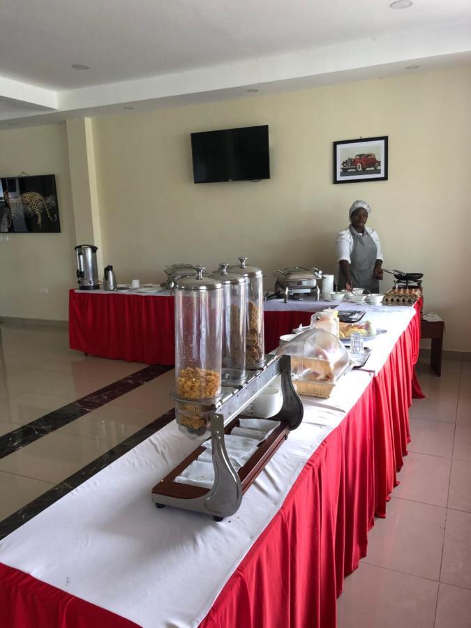 The Willis Hotel, Bomet Exterior foto